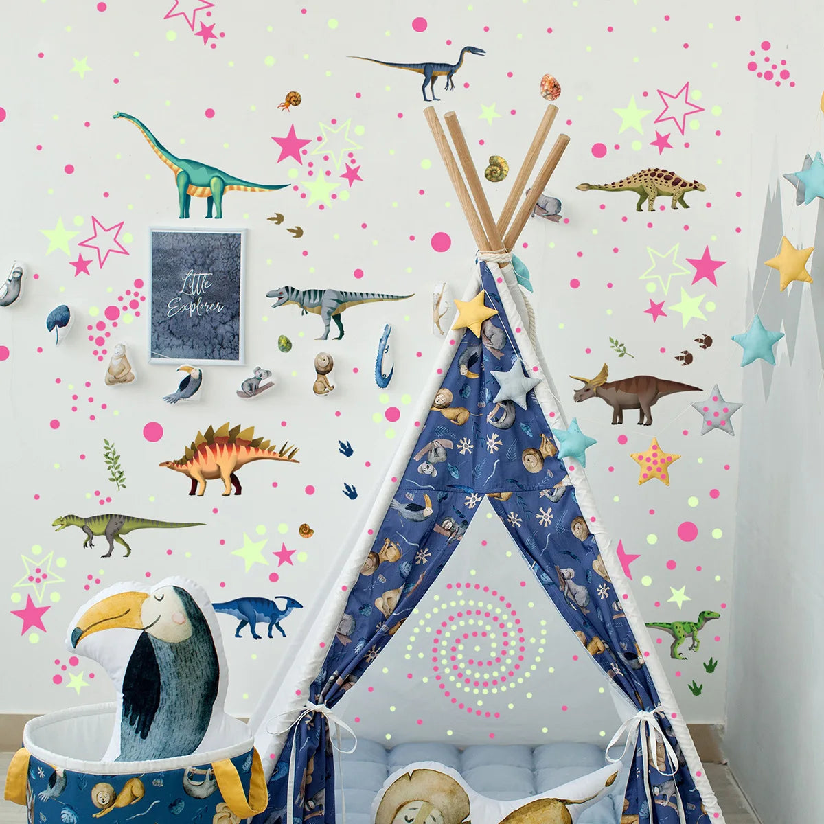 Detachable Waterproof Self-adhesive Dinosaurs And Stars Green Luminous Wall Stickers 1 Set Of  Children's Room Decoration