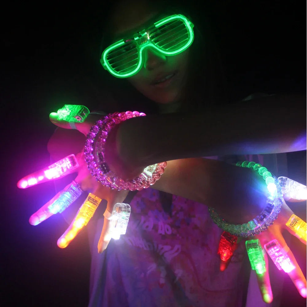 LED Flash Finger Light Kids Dazzling Light Ring Flash Toys Wholesale Glow in The Dark Rings Party Laser Light Game Props Decor