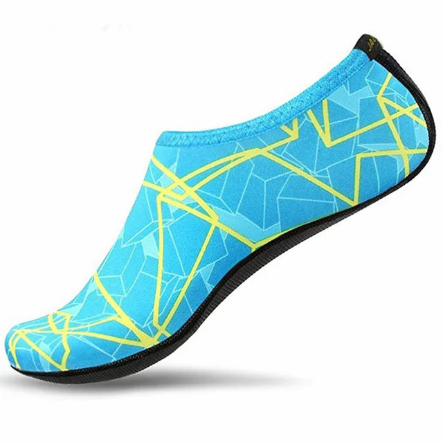 Summer Water Shoes Men Swimming Shoes Aqua Beach Socks Big Plus Size Sneaker For Men Striped Colorful zapatos hombre